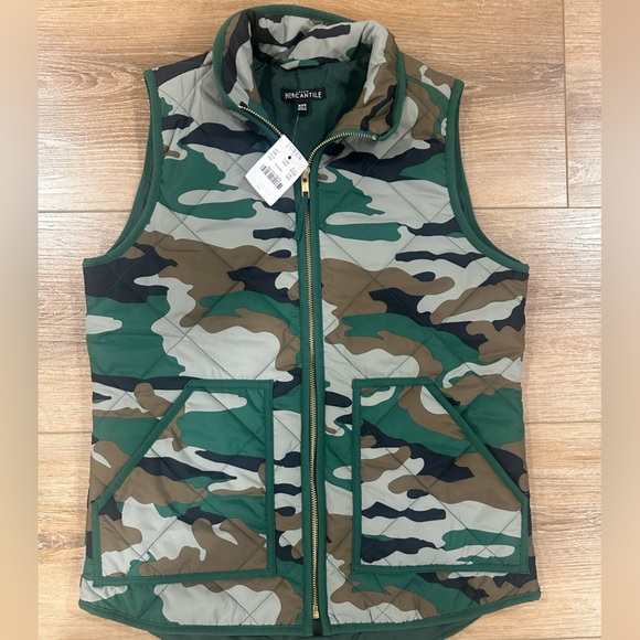 J. Crew Mercantile Women’s Quilted Camo Vest - Picture 2 of 4